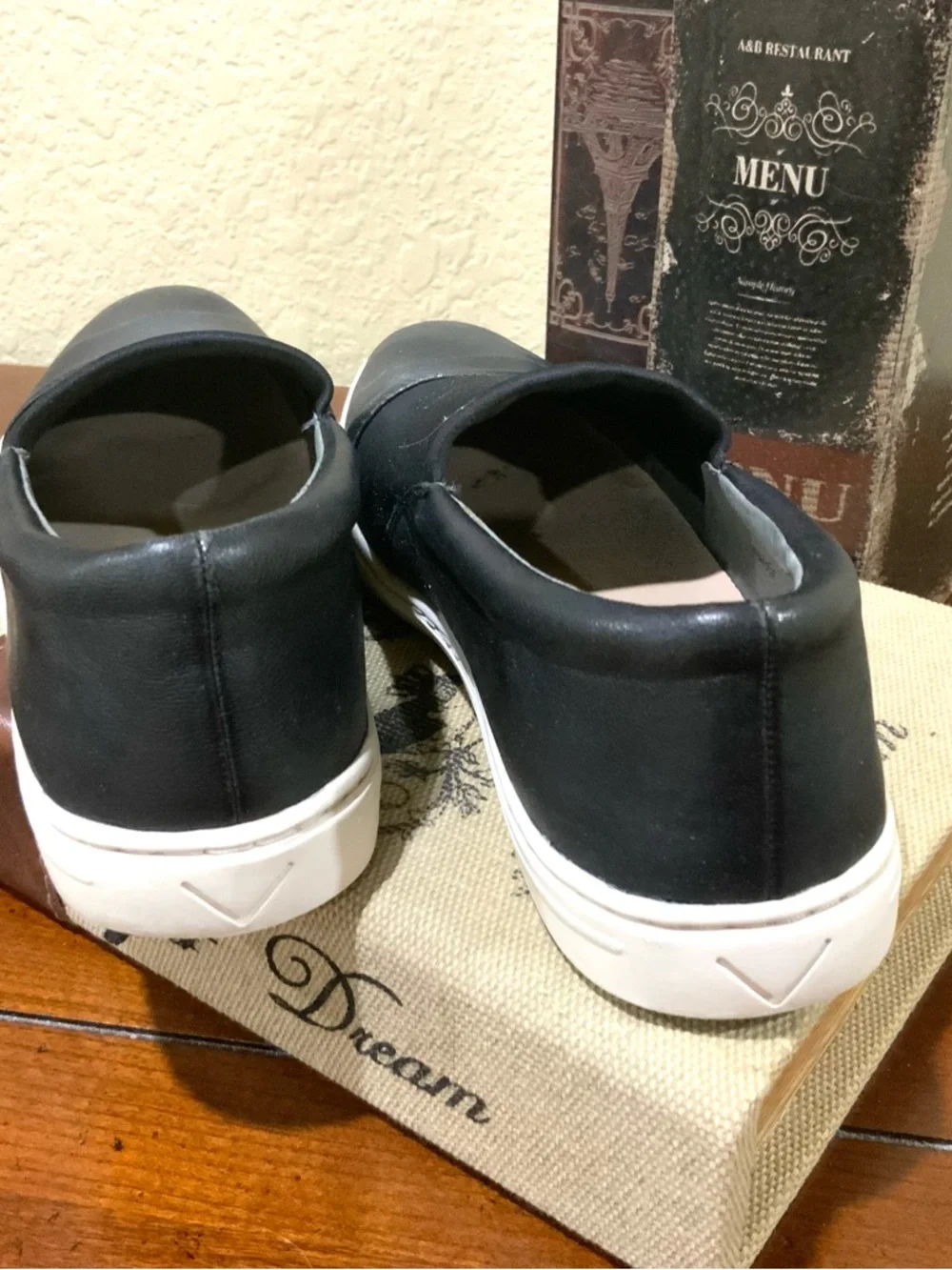 ViaSpiga Slip-ons - Picture 4 of 6